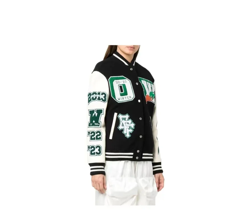 ♻️💯Reference model picture for the upper body❤️Top tested version off white Heavy embroidery patchwork leather high temperature hot crystal diamond baseball uniform male and female couple star same style (⚠ Original button molding and customization, patch embroidery and color matching) Original packaging and original label🔍 Full set of accessories customized, packaging elevators are purchased from the original factory, all hardware parts are molded and customized, and the fabric color components are restored one to one The fabric is made of 65% wool, 15% natural silk, 10% spandex and 10% velvet, mixed and custom-woven. The total weight is more than 900 grams! And the most important thing is its color fastness, it will never fade! -The embroidery uses an imported towel embroidery machine. Each pattern is first embroidered on the fabric, and then engraved with an infrared laser, and then fixed with a sewing machine. The whole garment is labeled in many places, one is flat embroidered, and the large pattern on the back is directly embroidered on it. This dress has 4 different embroidery techniques⚠ -The sleeves are all made of two-layer pebbled fabric, which is processed, shaped, colored, washed, and the texture retains the original grain structure! Thick, plump and round! -The processing technology is extremely complex, the pieces are neatly spliced ​​and aligned, and the entire garment has precise wiring density. Gender-neutral style. Loose version. Self-conscious quality control. Details determine success or failure. Size: S M L XL P: 680